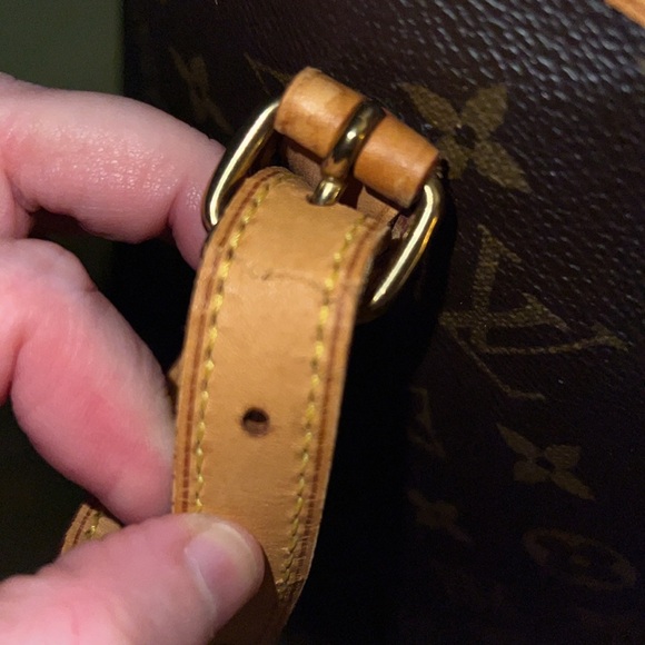 Louis Vuitton monogram Marais bucket bag - Picture 8 of 15